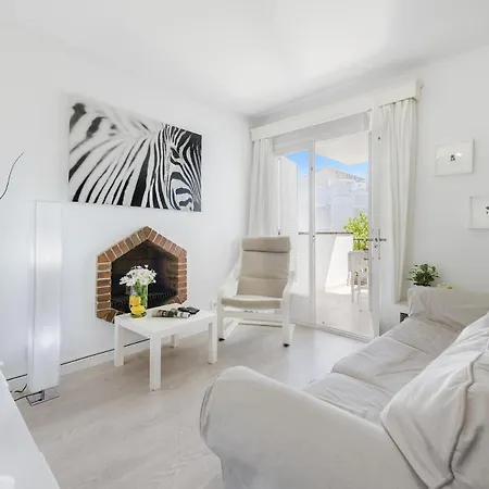 Marian Gola Apartment *